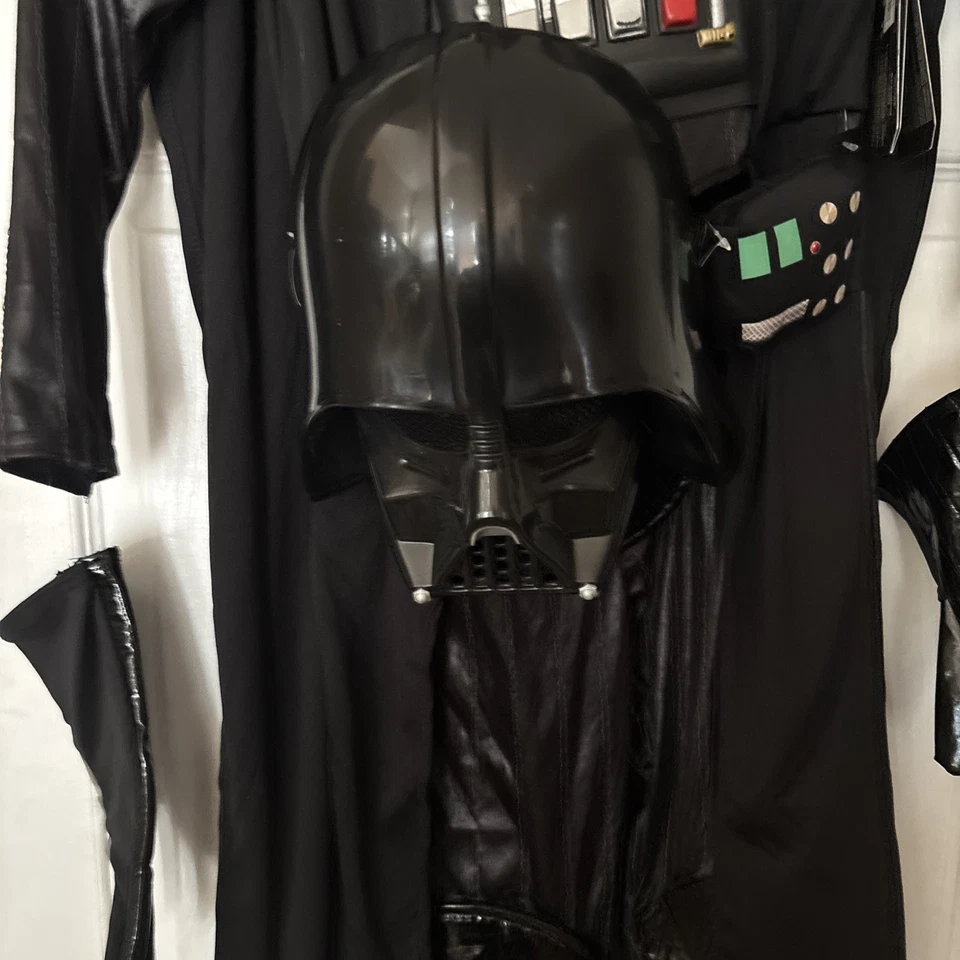 Disney Store Darth Vader Costume Sith Lord Kids Star Wars Size 5/6 NEW WITH TAGS - Image 2 of 4