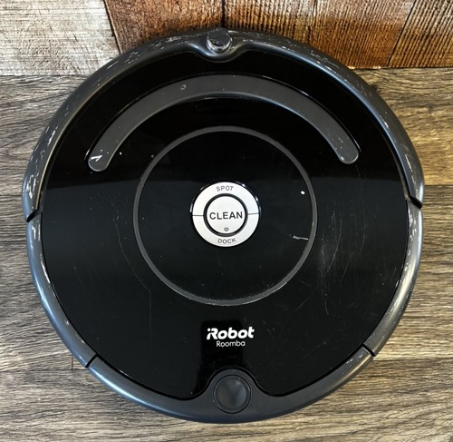 iRobot Roomba 675 With Charger - For Parts Only - Picture 2 of 9