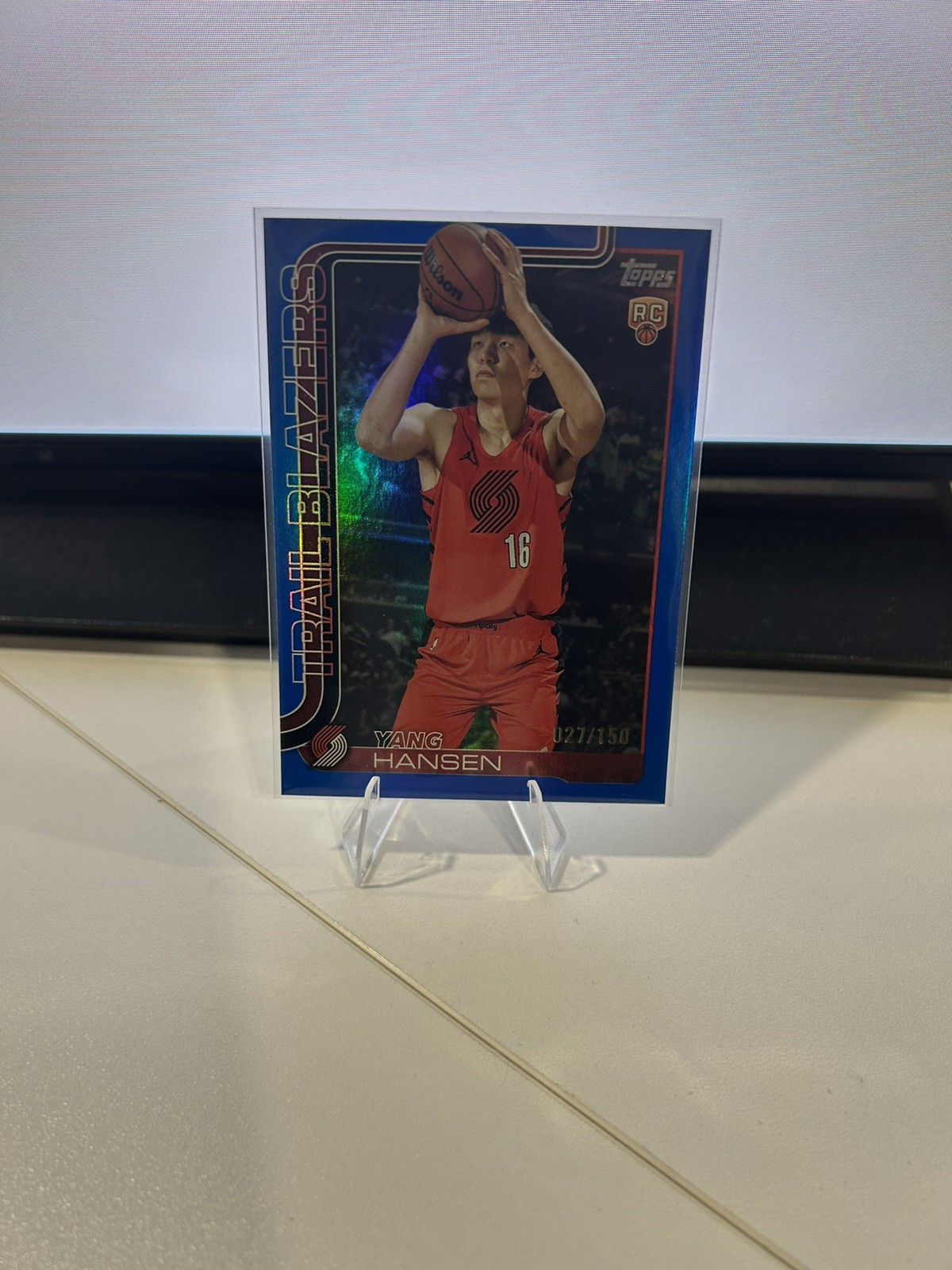 Yang Hansen 2025-26 Topps Basketball Blue Foil /150 (RC) #216 Blazers Rookie!!