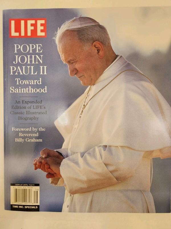 Life Magazine Pope John Paul II (Mint Condition in Bag)