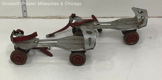 Vintage Globe Union No. 30 Adjustable Metal Roller Skates