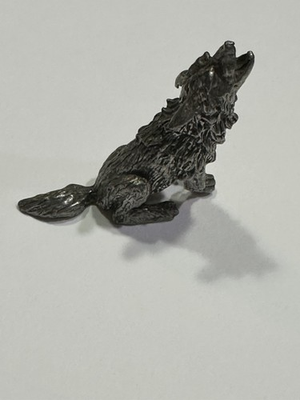 #ad Howling Wolf In Pewter $20.00