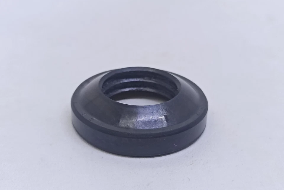 Sello de aceite de rueda Yamaha FS1 MJ2 U5 CW50 TZR50R 93106-20001 NUEVO DE STOCK Foto 4 de 4