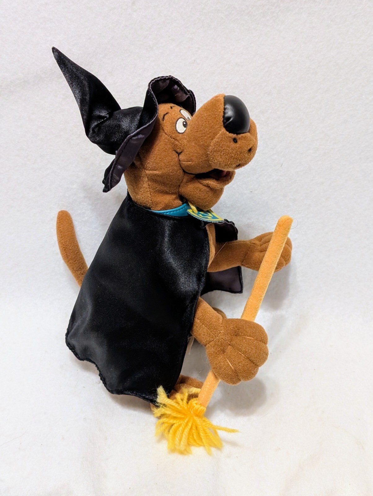 RARE Vintage Scooby Doo Vampire Plush Blockbuster Exclusive Halloween Collectible