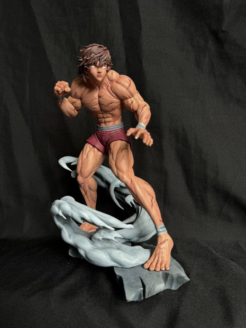 Figura Hanma Baki 32 cm | Pintada a mano | Anime Baki Grappler | Hecha por encargo