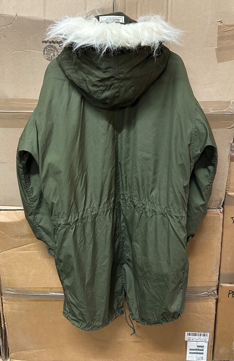 GENUINE US ARMY VIETNAM M-1965 M65 FISHTAIL PARKA MANS 1973 GENUINE US ARMY VIETNAM M-1965 M65 FISHTAIL PARKA MANS 1973