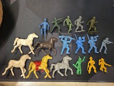 Vintage 1950s 1960s Plastic Toys Cowboys Indians Army And Horses Lot Of 17