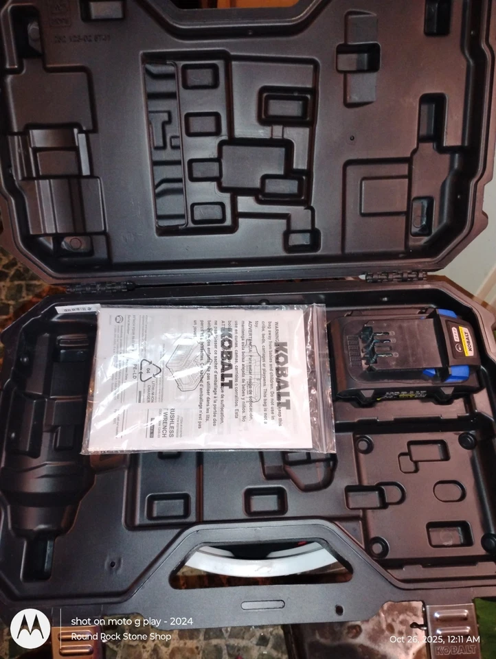 Kobalt 24v Max XTR 1/2" Impact Wrench Kit Hard Case Box & 1 Battery - Image 2 of 4