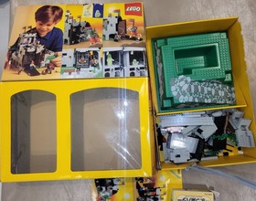 Vintage LEGO Castle: King's Mountain Fortress (6081) with all the kings horses