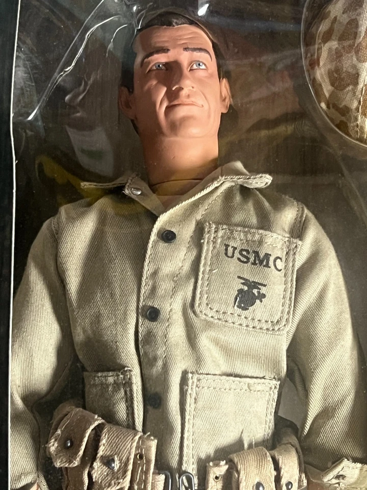 Figura de 12" de John Wayne como un marino del Pacífico de Sideshow Collectibles Foto 3 de 4