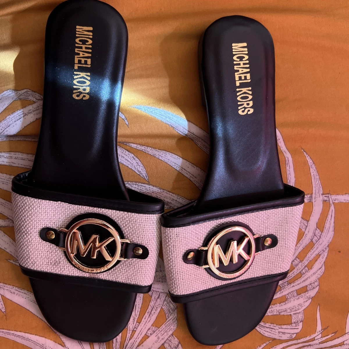 Michael Kors MK Logo Slide Sandals Black Mens Size 8.5M Rubber Sole MICHAEL KORS Palmer Signature Logo Slide | Mercari main image 2