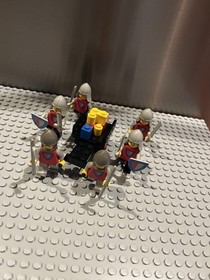 LEGO Castle 677 Knight&rsquo;s Procession Near Complete All Original Parts No Replacem