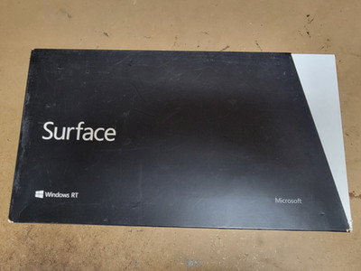 Microsoft Surface RT 1516 10.6'' nVIDIA Tegra3 2GB 32GB SSD W-RT 8.1 Touch Tablet