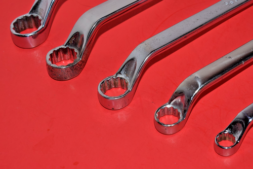 Snap-On 5pc 3/8" - 7/8" SAE 12-Point Flank Drive 60° Deep Offset Box Wrench Set - Picture 2 of 17