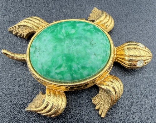 AVON vintage gold tone turtle perfume decorator case box green Middle