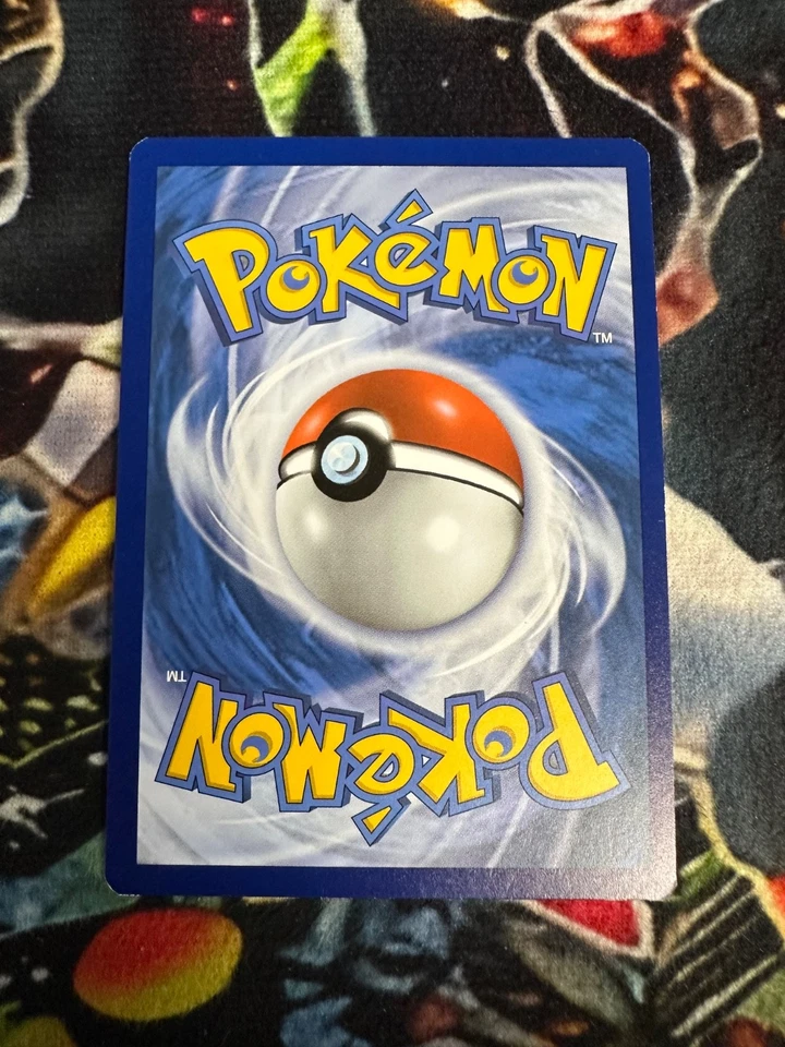 Krookodile 109/185 Swsh04: Vivid Voltage Reverse Holo - Image 2 of 2