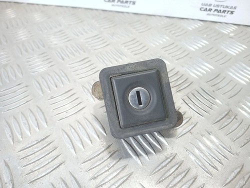 Volkswagen PASSAT B3 1988 Schloss Heckklappe Kofferraumdeckel 357827571 UST93528