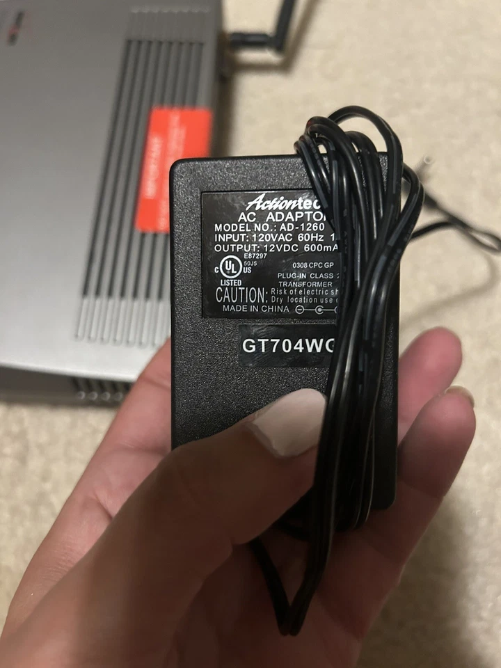 Verizon Actiontec GT704WG 4-Port 54 Mbps Wireless DSL Modem Router w/ Adapter - Image 3 of 4