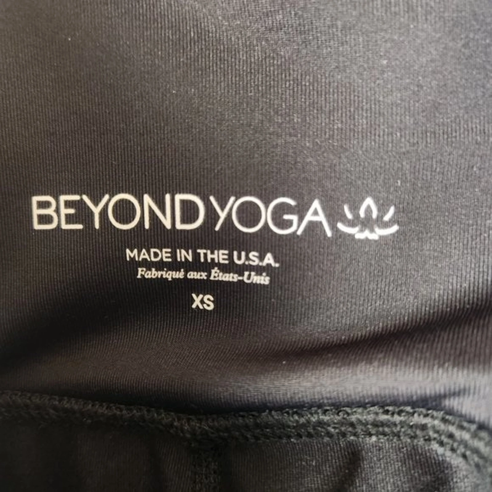 beyond-yoga digitální vlnová délka vysokým pasem perleťové leggings