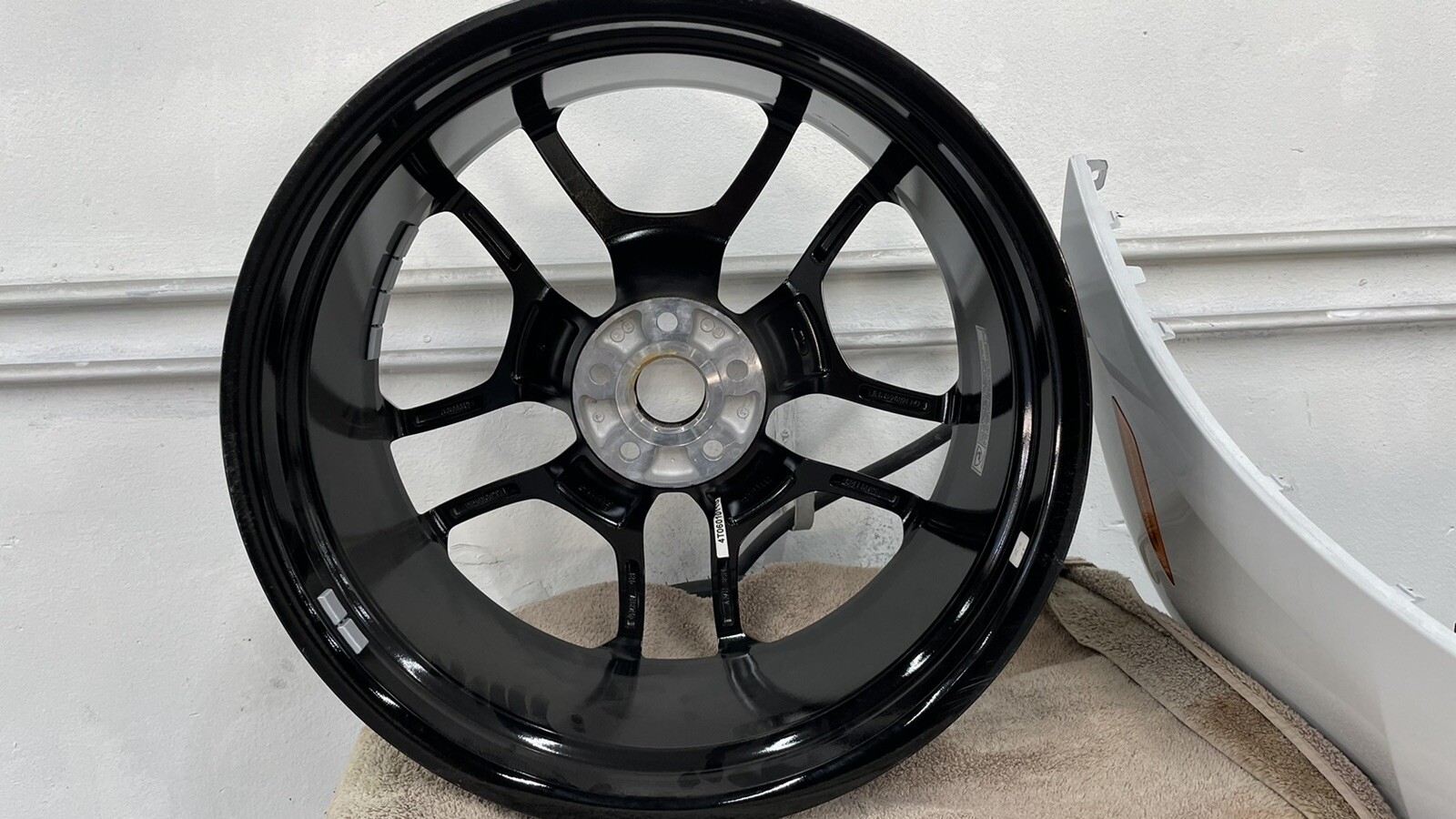 20" Lamborghini Huracan black OEM factory Giano wheels rims w/ Rear Tires, Mint