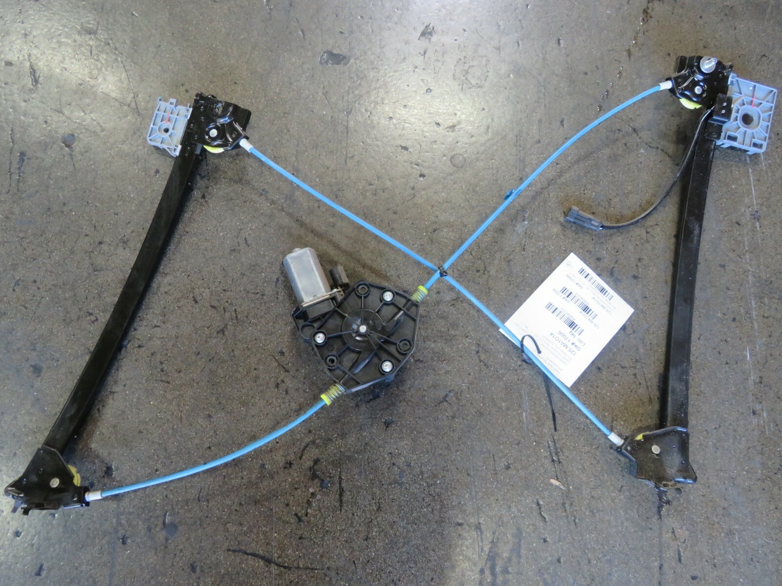 Maserati GranCarbio, RH, Right, Front Window Regulator, Used, P/N 82094500