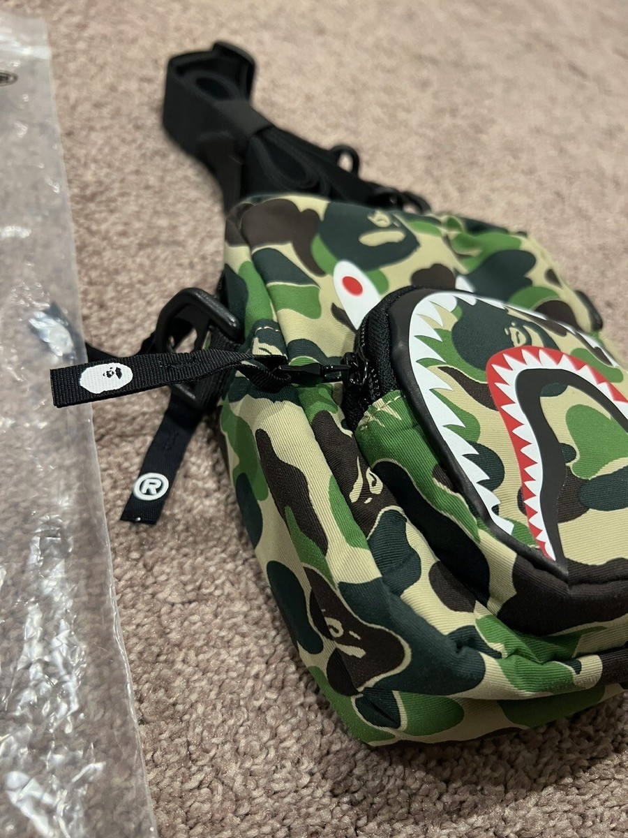 A BATHING APE ☆ABC CAMO SHARK MINI BAG 要在庫確認 A Bathing Ape ABC Camo Shark Mini Bag blue