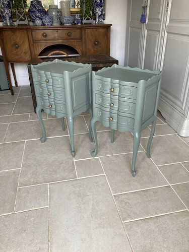 Pair of Stunning French bedside tables/nightstands UK Delivery included. - Picture 12 of 12