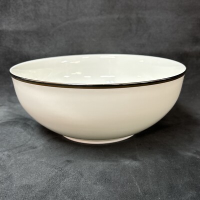 Oscar de la Renta PRECIOUS METALS Round Vegetable Bowl 8 3/4 inches
