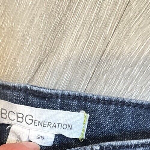 BCBGeneration Women’s Dark Wash Sz 25 Denim Shorts Cut Off - Picture 3 of 5