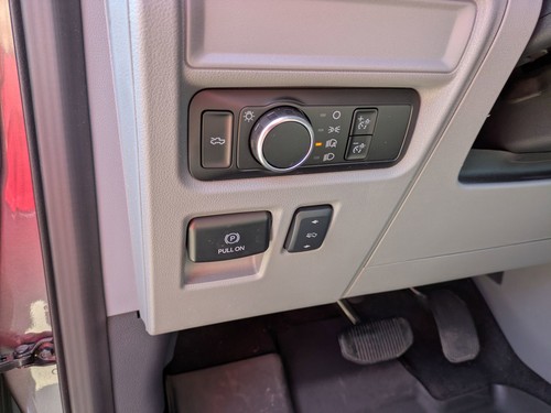 2025 Ford F-150 Lightning XLT - Picture 18 of 40