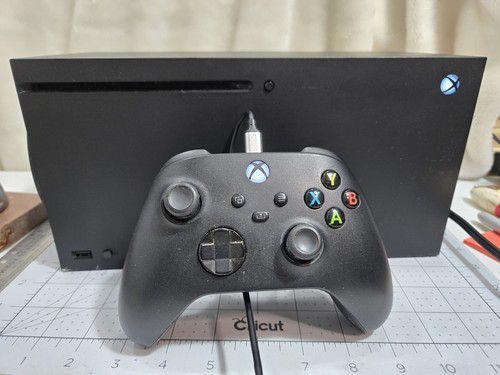 Microsoft Xbox Series X 9TH GEN. 1TB Console Gaming System With Controller 