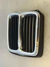 BMW E21 Ziergitter Mitte Niere 1872047 Chrom Kühlergrill (X512