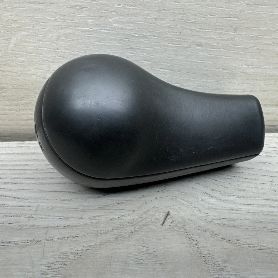 05-19 Nissan Frontier Xterra 6 Speed Manual Shift Shifter Knob - Image 2 of 4