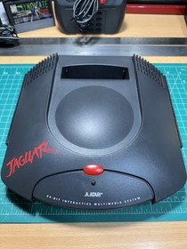 Atari Jaguar Console Bundle Used, EXCELLENT condition.  INCLUDES 4 Games.