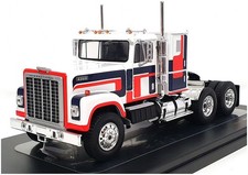 IXO Models International Transtar 4300 Tractor Truck 3-assi 1980 1:43 TR153.22