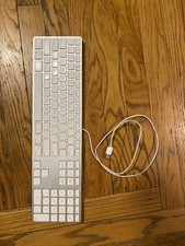 Keyboard By Apple White And Silver Model:1243 USB WIRED   Free Shipping