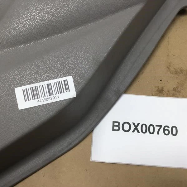 2010 Honda Insight painel de acabamento interior da porta traseira direita fabricante de equipamento original+ - Imagem 2 de 4