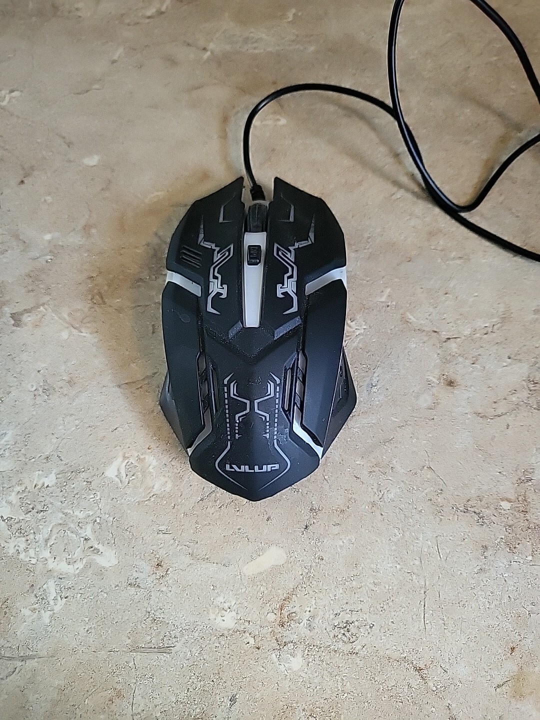 High-Performance Gaming Mouse for Precision and Speed-image