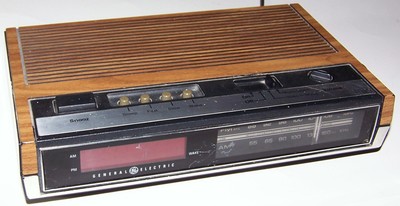 Vintage General Electric Digital Alarm Clock Radio Model ...