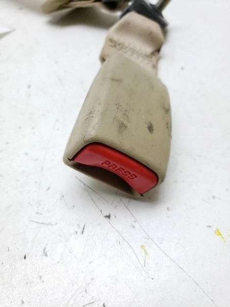 Cinturones de seguridad centrales traseros Honda Civic 2006 OEM Foto 2 de 4