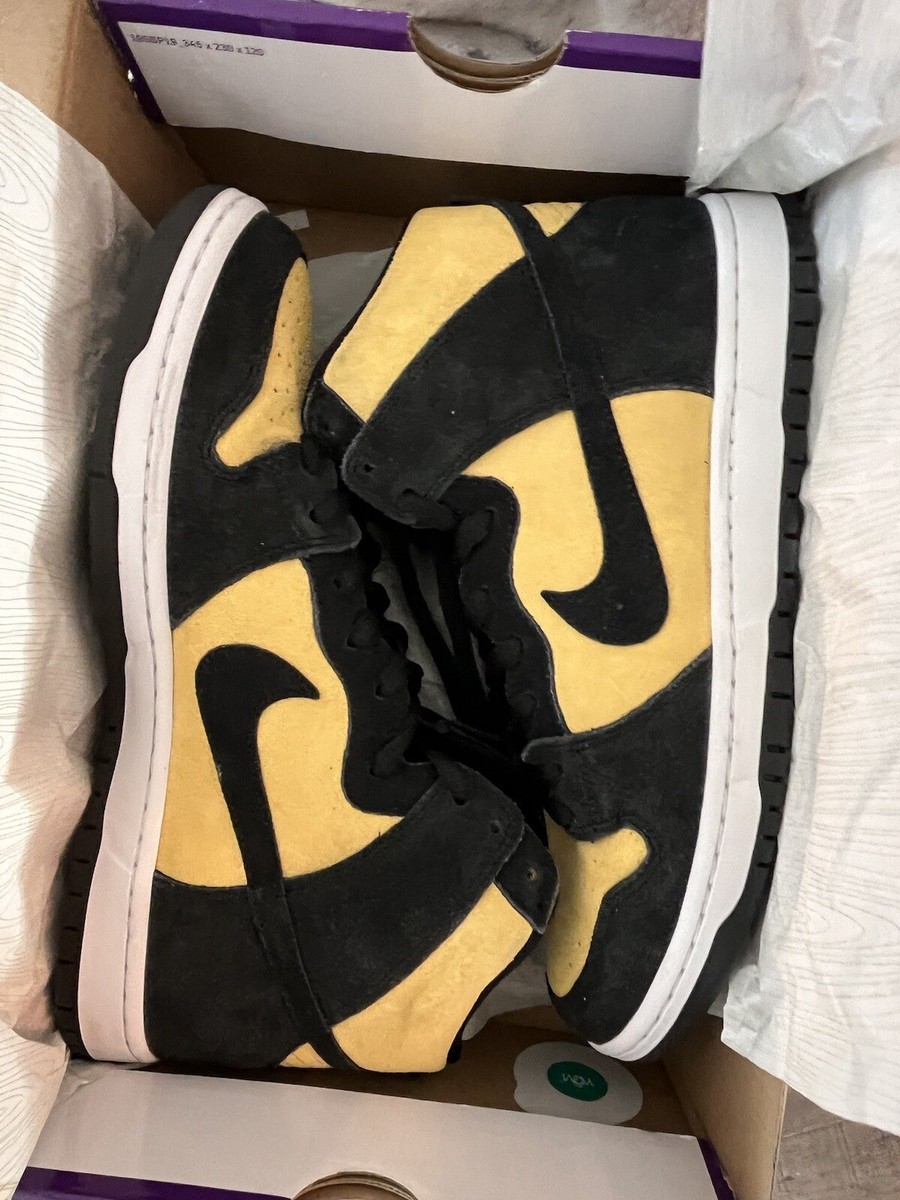 iowa dunk high on feet