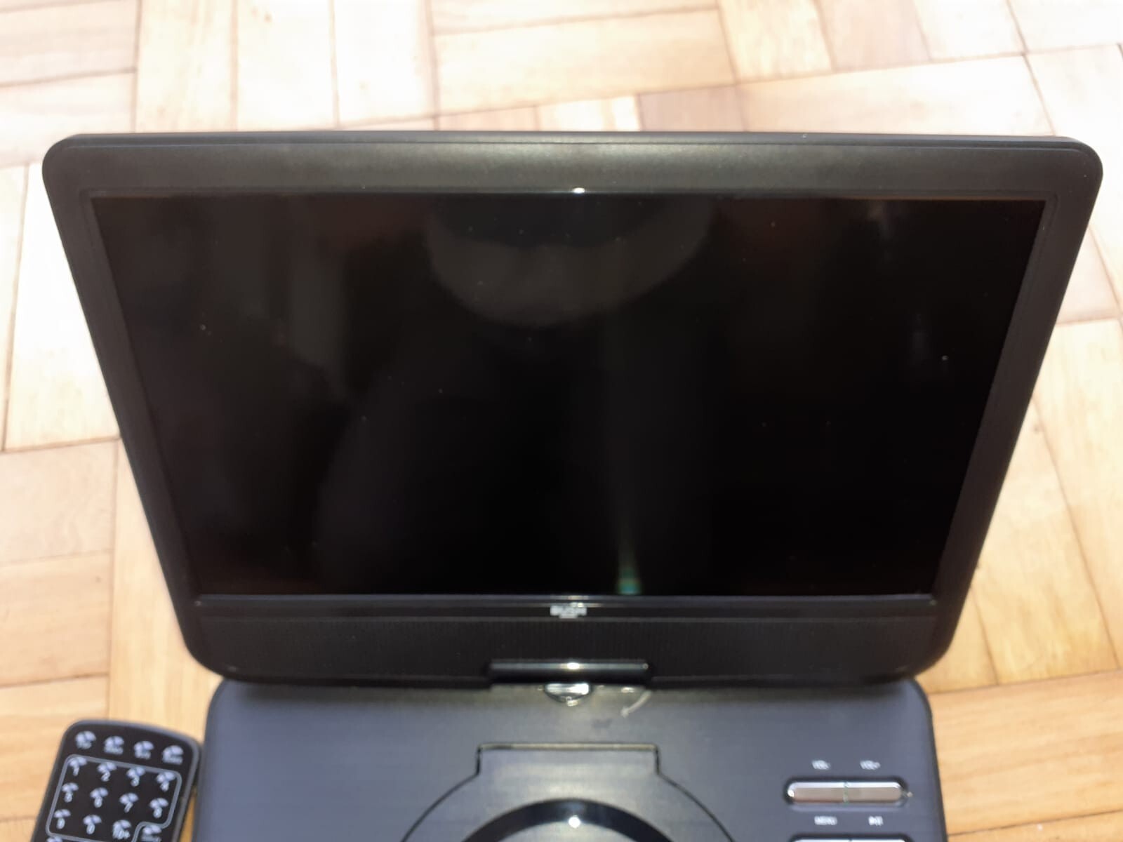 Bush 10 inch Portable DVD Player T1001C Black eBay