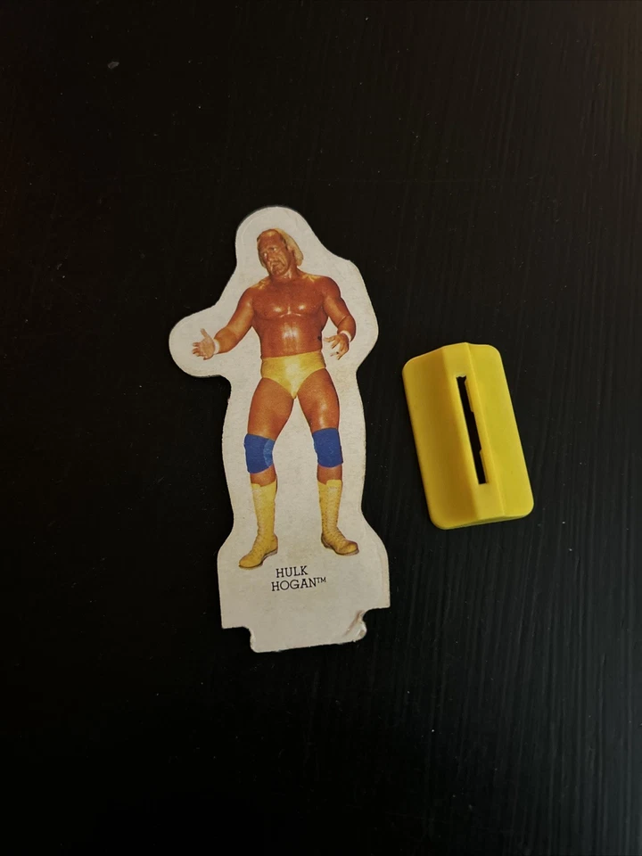 Hulk Hogan WWF Lucha Superestrellas Juego de Mesa Pieza 1985 Titán Figura ¡Con Soporte! Foto 3 de 3