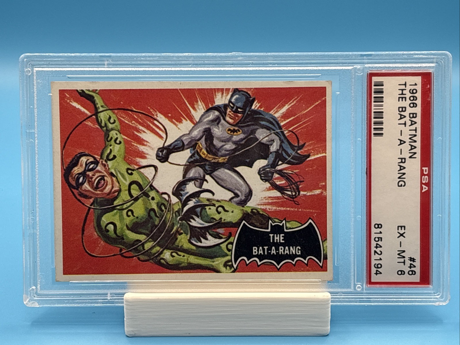1966 Topps TOPPS BATMAN The Bat-A-Rang front