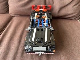 LEGO TECHNIC: Pick-Up Tow Truck (9395) Assembled, manuals included, no box