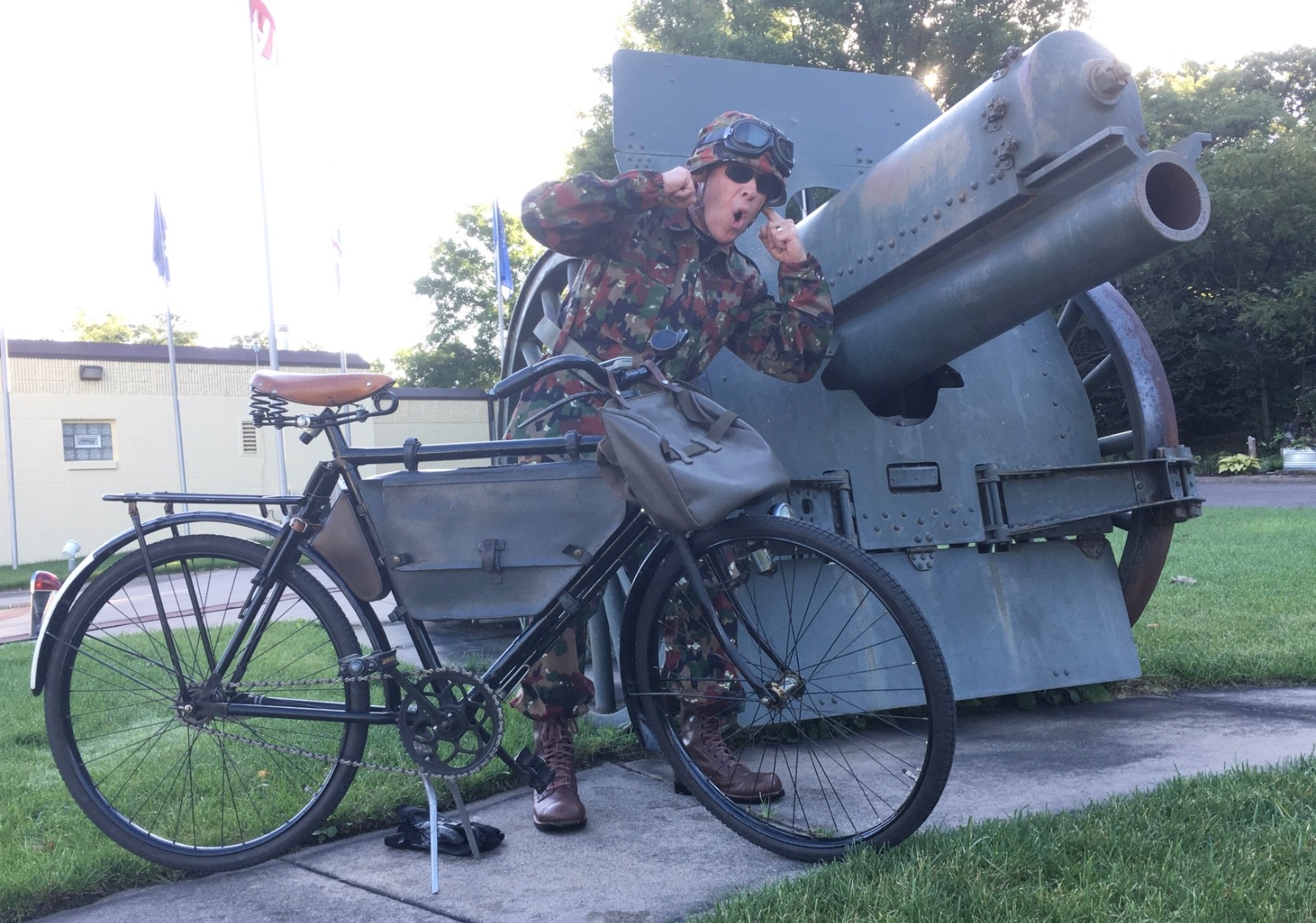 (Used) WWII Swiss Army Bicycle Militarvelo MO-05 (750.00 USD) (Used) WWII Swiss Army Bicycle Militarvelo MO-05 (750.00 USD)
