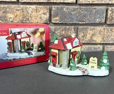 St. Nicholas Square Christmas Village Accessory ~ Warming House ~ Skating Skiing