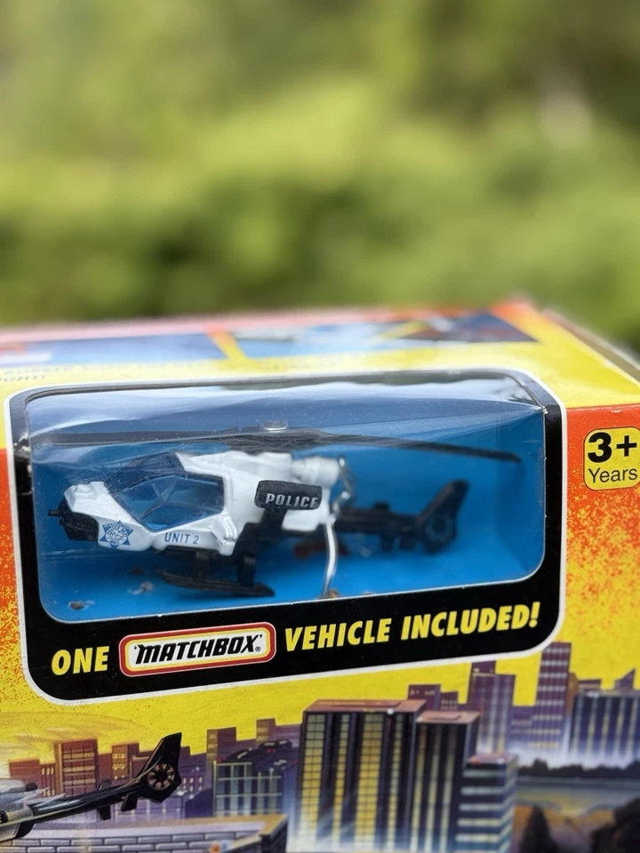 1997 Matchbox Cops & Robbers Police Station Playset w/ Helicopter, Box Complete - Image 3 of 4