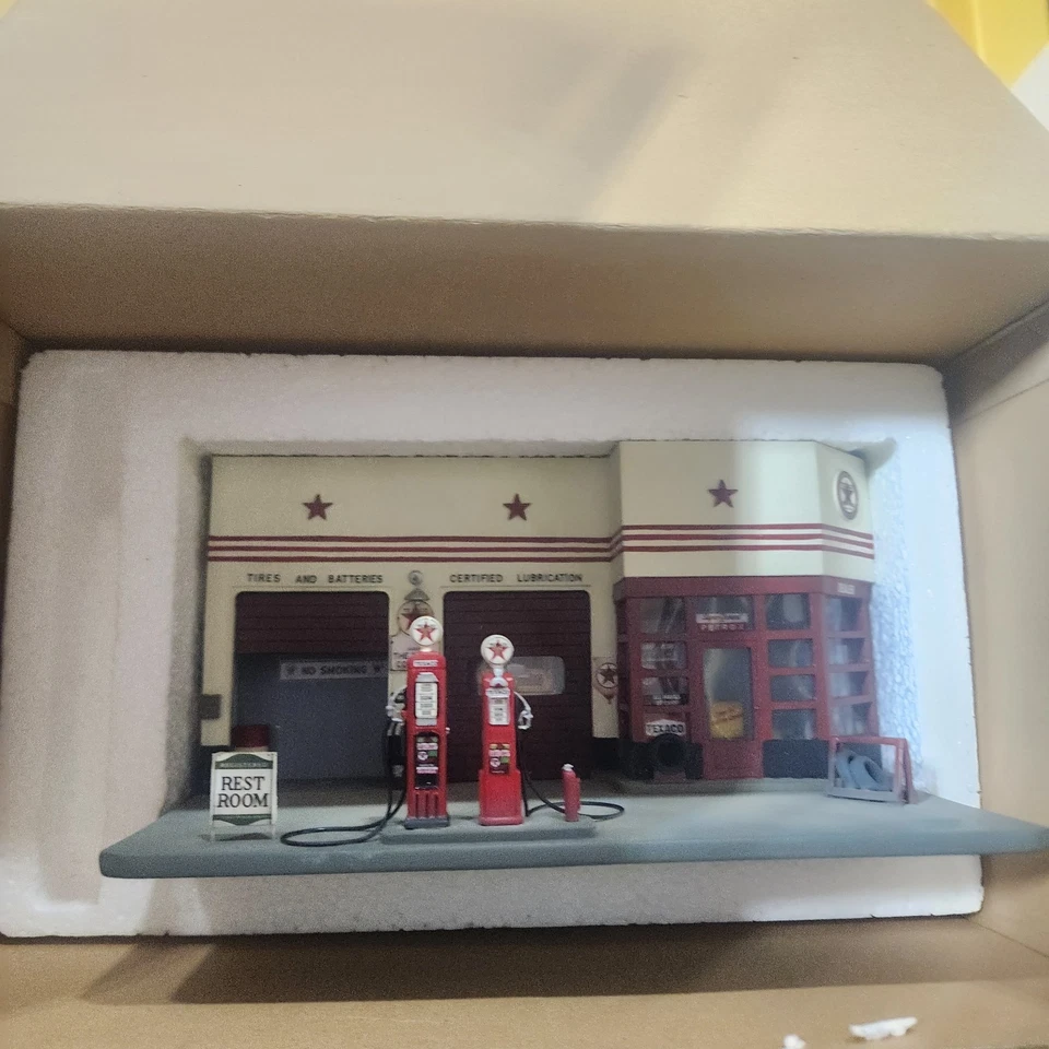 Chronicles Limited Collectibles escala 1/43 The 1940's Texaco Star posto de gasolina Sh - Imagem 2 de 4