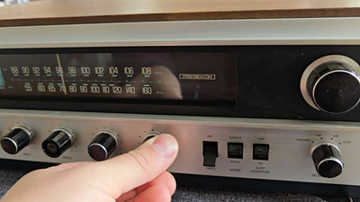 Vintage 1970s Receiver The Fisher 170 Stereo Walnut Finish